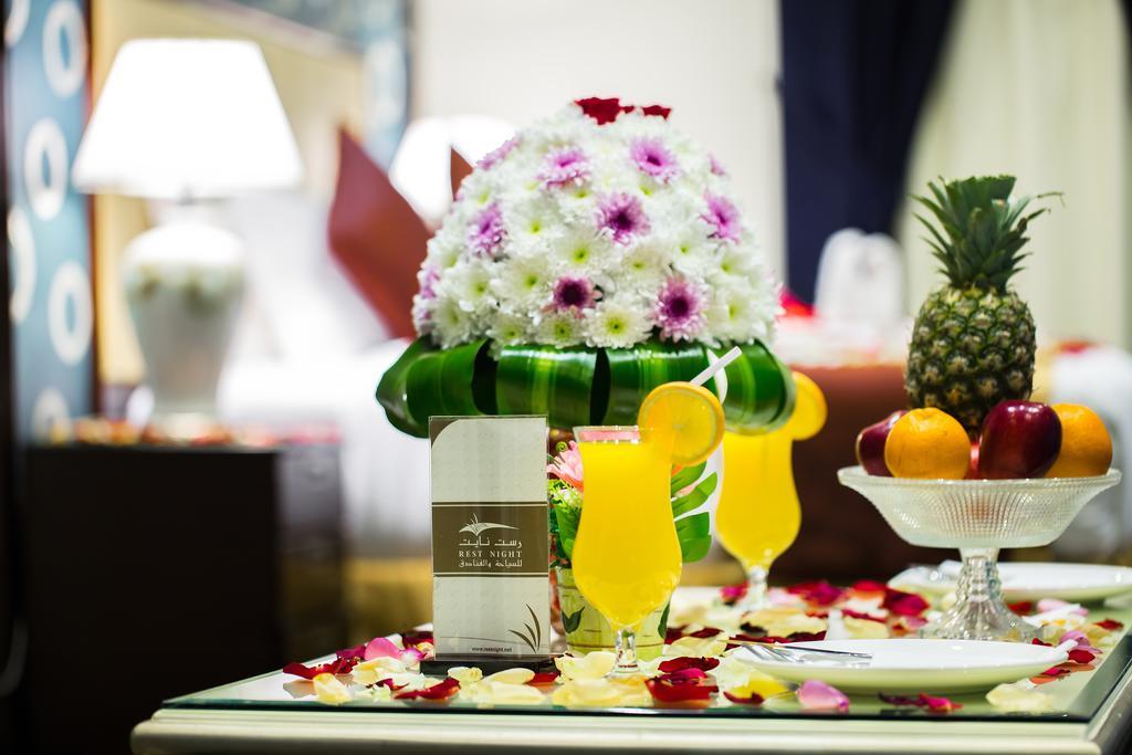 Rest Night Serviced Apartments- Alhamra Ер-Ріяд Екстер'єр фото A fruit basket