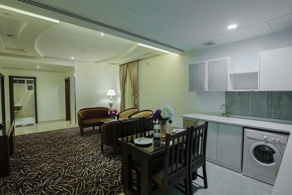 Rest Night Serviced Apartments- Alhamra Ер-Ріяд Екстер'єр фото A suite at the hotel