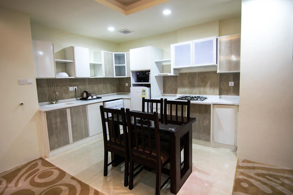Rest Night Serviced Apartments- Alhamra Ер-Ріяд Екстер'єр фото A modern kitchen