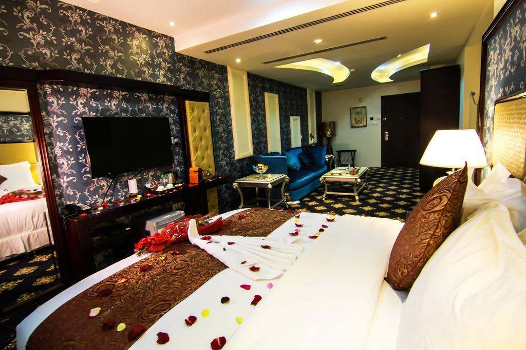 Rest Night Serviced Apartments- Alhamra Ер-Ріяд Екстер'єр фото A suite at the hotel