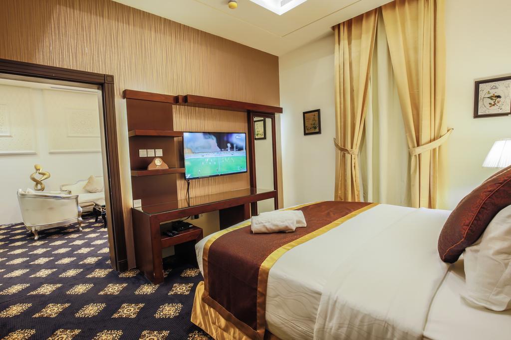 Rest Night Serviced Apartments- Alhamra Ер-Ріяд Екстер'єр фото A bedroom in the hotel