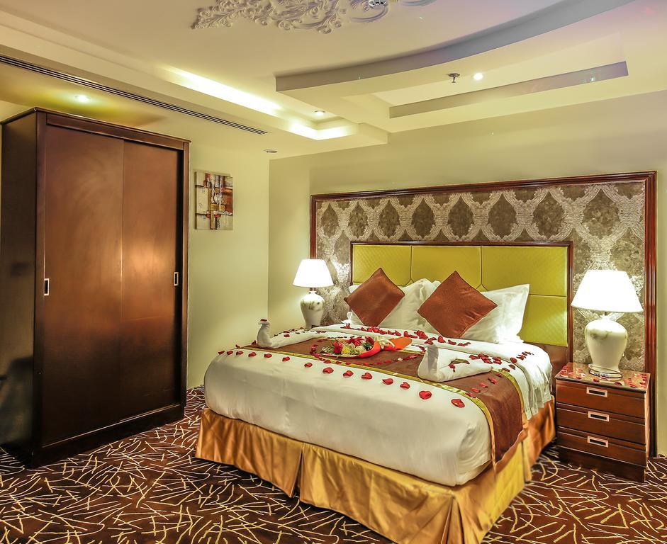 Rest Night Serviced Apartments- Alhamra Ер-Ріяд Екстер'єр фото A bedroom at the hotel