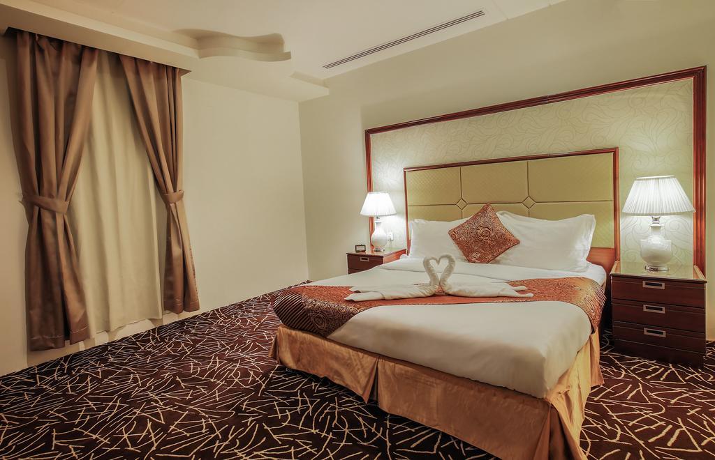 Rest Night Serviced Apartments- Alhamra Ер-Ріяд Екстер'єр фото A bedroom at the hotel